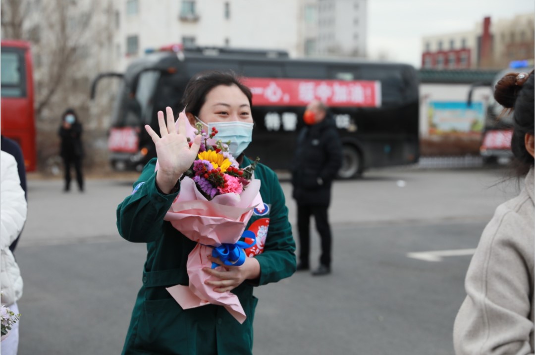 春暖花開，英雄歸來！葫蘆島市第二人民醫(yī)院支援綏中醫(yī)療隊(duì)凱旋而歸~(圖9)