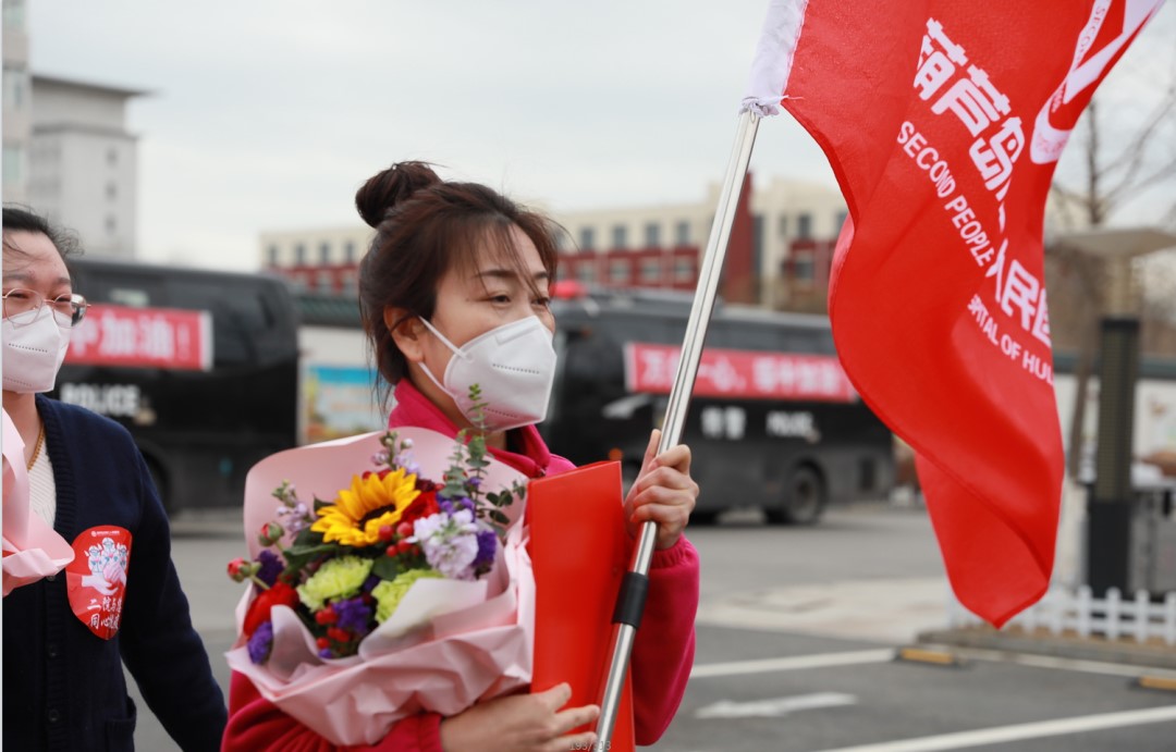 春暖花開，英雄歸來！葫蘆島市第二人民醫(yī)院支援綏中醫(yī)療隊(duì)凱旋而歸~(圖5)