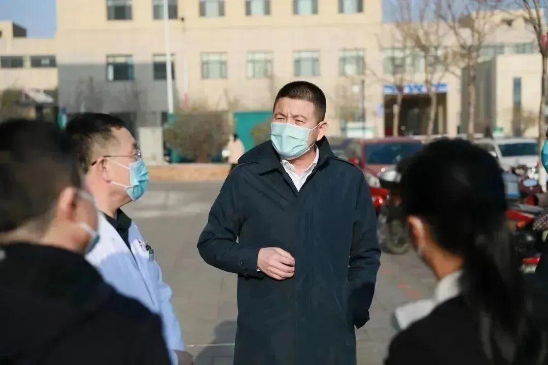 龍港區人大、區政府領導一行視察調研龍港國際醫療健康產業園(圖1)