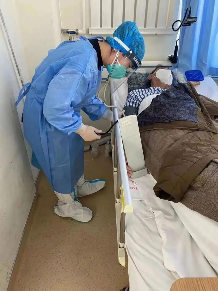 人民醫(yī)院為人民，市二院舉全院之力保障醫(yī)療救治，牢守生命防線！(圖4)